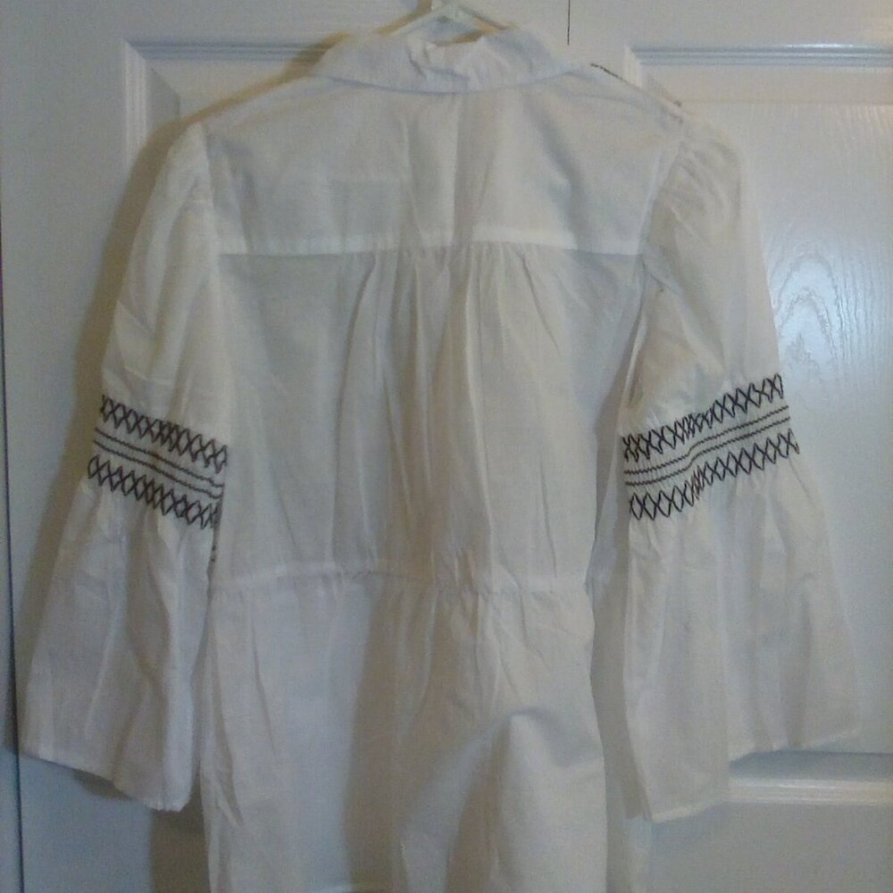 Cato white shirt 3/4 sleeves with black stitching size large - Picture 5 of 9